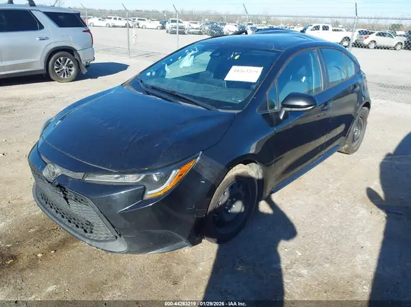 5YFEPRAE9LP020869 2020 TOYOTA COROLLA - Image 2