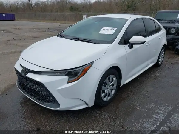 5YFEPRAE9LP024324 2020 TOYOTA COROLLA - Image 2