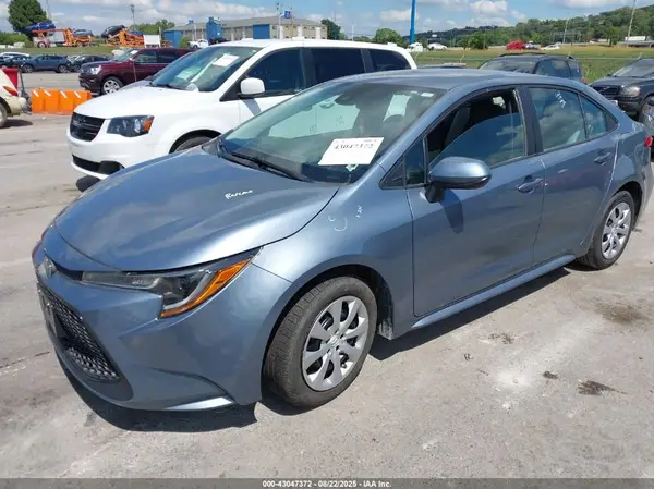 5YFEPRAE9LP057579 2020 TOYOTA COROLLA - Image 2