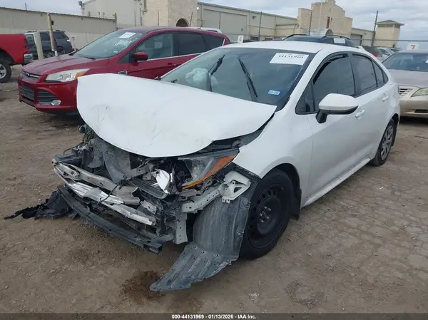 5YFEPRAE9LP063141 2020 TOYOTA COROLLA - Image 2