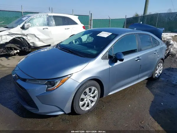 5YFEPRAE9LP085169 2020 TOYOTA COROLLA - Image 2