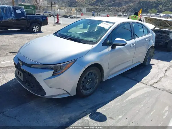 5YFEPRAE9LP097239 2020 TOYOTA COROLLA - Image 2