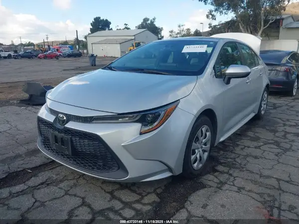 5YFEPRAE9LP114282 2020 TOYOTA COROLLA - Image 2