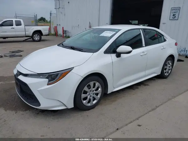 5YFEPRAE9LP115416 2020 TOYOTA COROLLA - Image 2