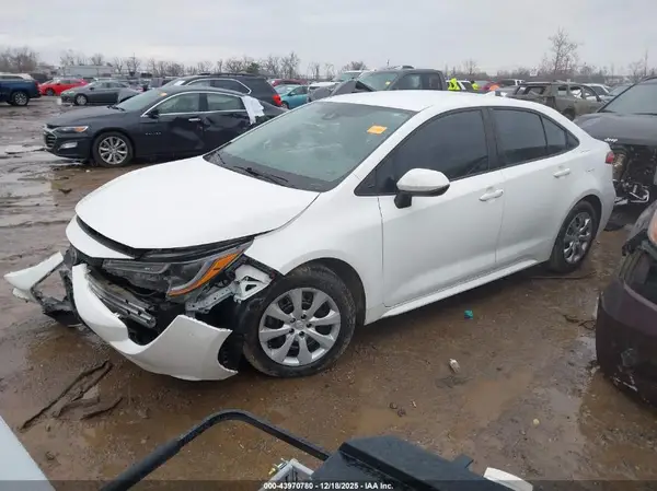 5YFEPRAE9LP124794 2020 TOYOTA COROLLA - Image 2
