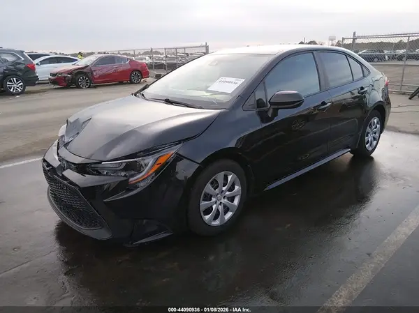 5YFEPRAE9LP126920 2020 TOYOTA COROLLA - Image 2