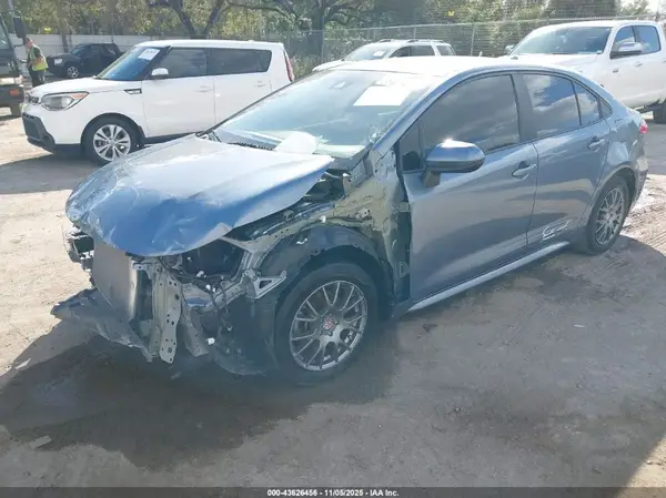 5YFEPRAE9LP132894 2020 TOYOTA COROLLA - Image 2