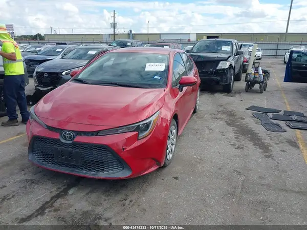 5YFEPRAEXLP140857 2020 TOYOTA COROLLA - Image 2