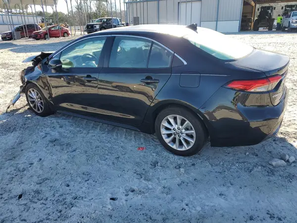 5YFFPMAE1NP320383 2022 TOYOTA COROLLA - Image 2