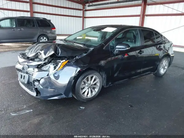 5YFFPMAE2MP182772 2021 TOYOTA COROLLA - Image 2