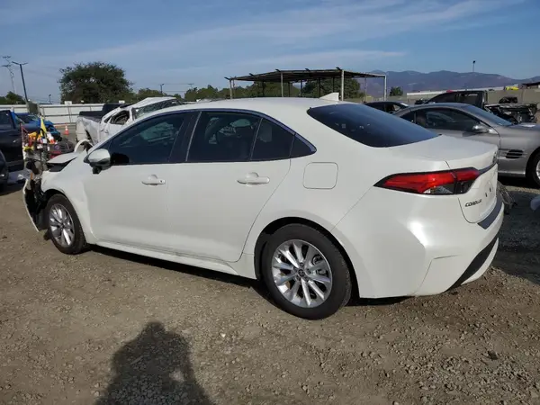 5YFFPMAE2MP258443 2021 TOYOTA COROLLA - Image 2
