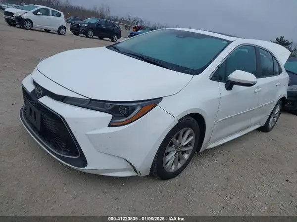 5YFFPMAE2NP315709 2022 TOYOTA COROLLA - Image 2