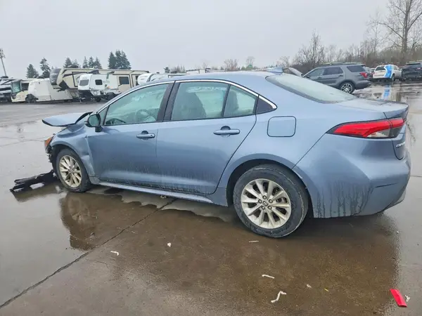 5YFFPMAE5MP166744 2021 TOYOTA COROLLA - Image 2