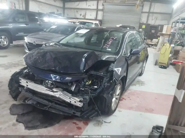 5YFFPMAE6NP326602 2022 TOYOTA COROLLA - Image 2