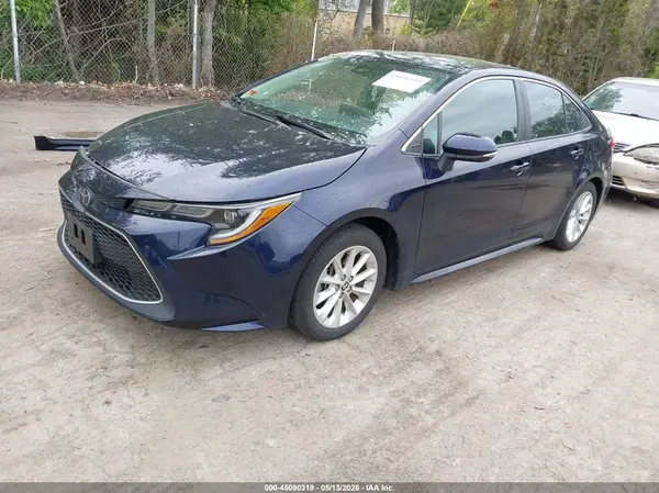 5YFFPMAE8NP339626 2022 TOYOTA COROLLA - Image 2