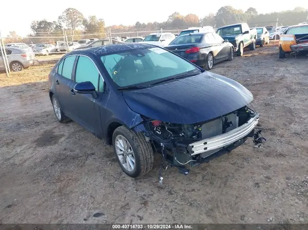 5YFFPMAE8NP378149 2022 TOYOTA COROLLA - Image 1