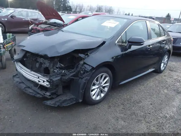 5YFFPMAE9MP183336 2021 TOYOTA COROLLA - Image 2