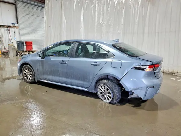 5YFFPMAEXNP317157 2022 TOYOTA COROLLA - Image 2
