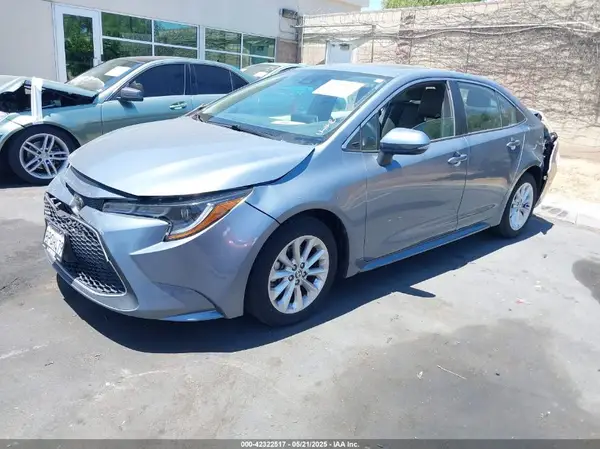 5YFFPRAE4LP107857 2020 TOYOTA COROLLA - Image 2