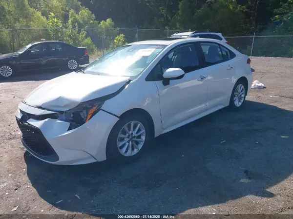 5YFHPMAE1MP214989 2021 TOYOTA COROLLA - Image 2