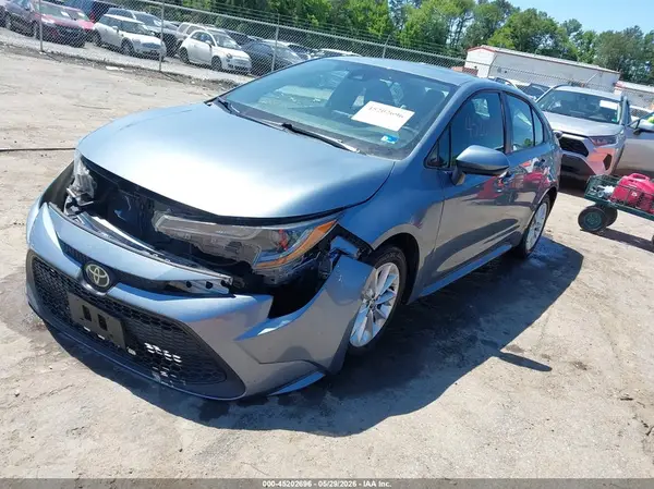 5YFHPMAE1NP278547 2022 TOYOTA COROLLA - Image 2