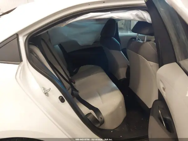 5YFHPMAE3NP299397 2022 TOYOTA COROLLA - Image 8