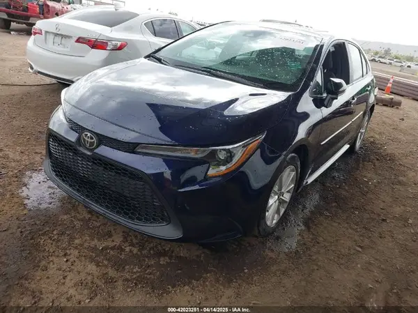 5YFHPMAE8NP334547 2022 TOYOTA COROLLA - Image 2