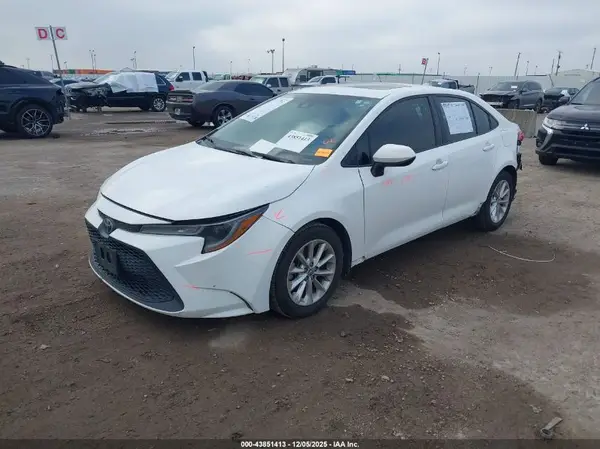 5YFHPRAE1LP024783 2020 TOYOTA COROLLA - Image 2