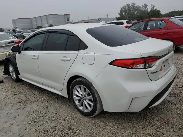 5YFHPRAE2LP063110 2020 TOYOTA COROLLA - Image 2