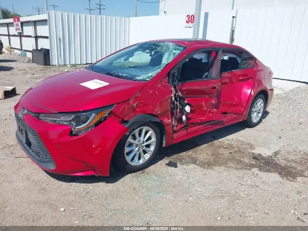 5YFHPRAE7LP016011 2020 TOYOTA COROLLA - Image 2