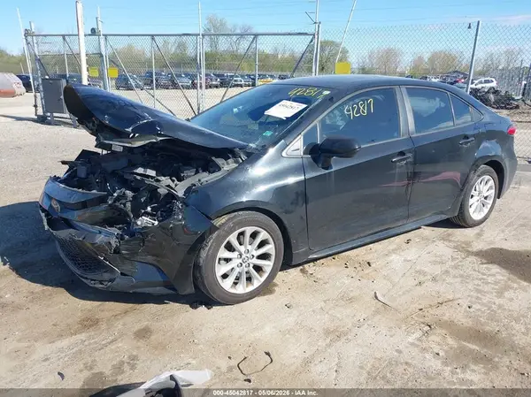 5YFHPRAE9LP084911 2020 TOYOTA COROLLA - Image 2