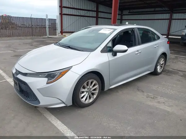 5YFHPRAE9LP086111 2020 TOYOTA COROLLA - Image 2
