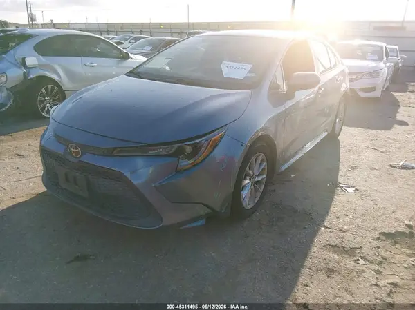 5YFHPRAEXLP021896 2020 TOYOTA COROLLA - Image 2