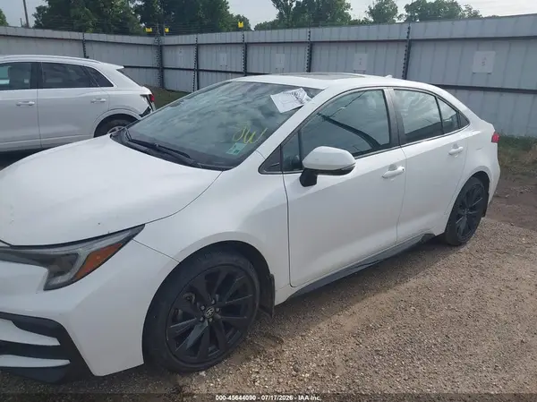 5YFP4MCE0RP179614 2024 TOYOTA COROLLA - Image 2
