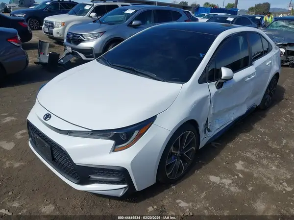 5YFP4MCE1NP120517 2022 TOYOTA COROLLA - Image 2