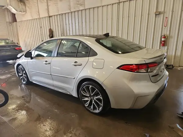 5YFP4MCE2NP111079 2022 TOYOTA COROLLA - Image 2