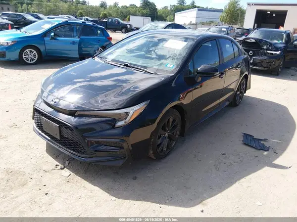5YFP4MCE2RP169599 2024 TOYOTA COROLLA - Image 2