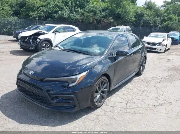 5YFP4MCE2SP220198 2025 TOYOTA COROLLA - Image 2