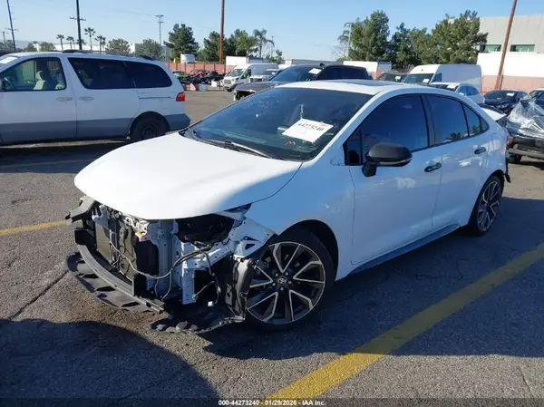 5YFP4MCE3NP104738 2022 TOYOTA COROLLA - Image 2
