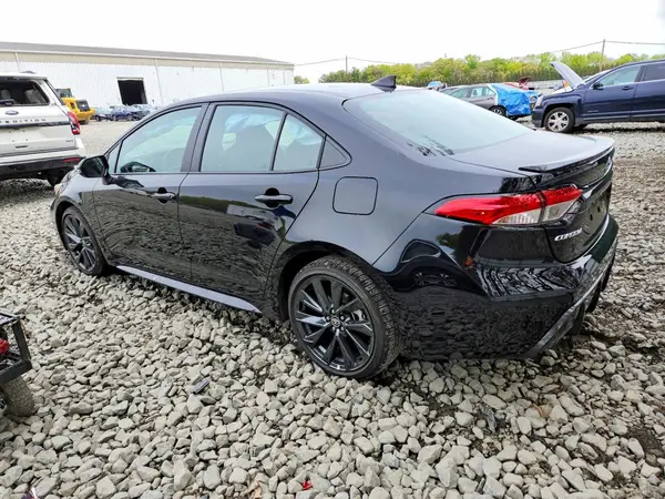 5YFP4MCE3TP267516 2026 TOYOTA COROLLA - Image 2