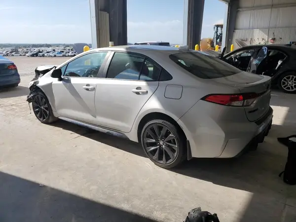 5YFP4MCE4RP185657 2024 TOYOTA COROLLA - Image 2