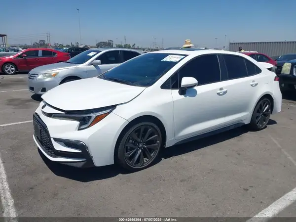 5YFP4MCE4RP188932 2024 TOYOTA COROLLA - Image 2