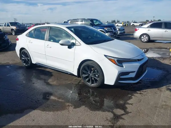 5YFP4MCE4RP203977 2024 TOYOTA COROLLA - Image 1