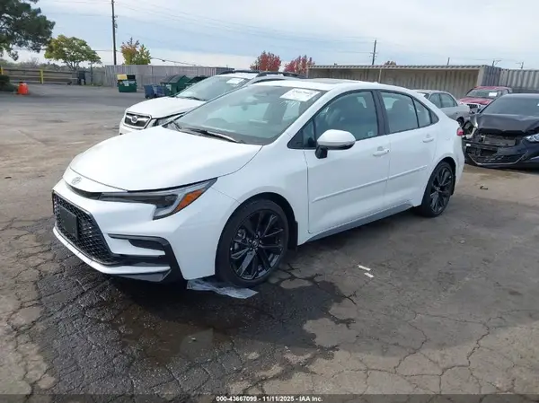 5YFP4MCE4RP203977 2024 TOYOTA COROLLA - Image 2