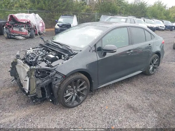 5YFP4MCE4SP220221 2025 TOYOTA COROLLA - Image 2