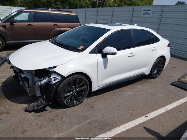 5YFP4MCE5SP246715 2025 TOYOTA COROLLA - Image 2