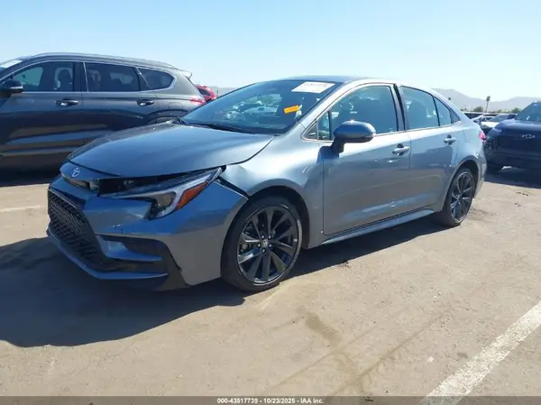 5YFP4MCE6RP187815 2024 TOYOTA COROLLA - Image 2