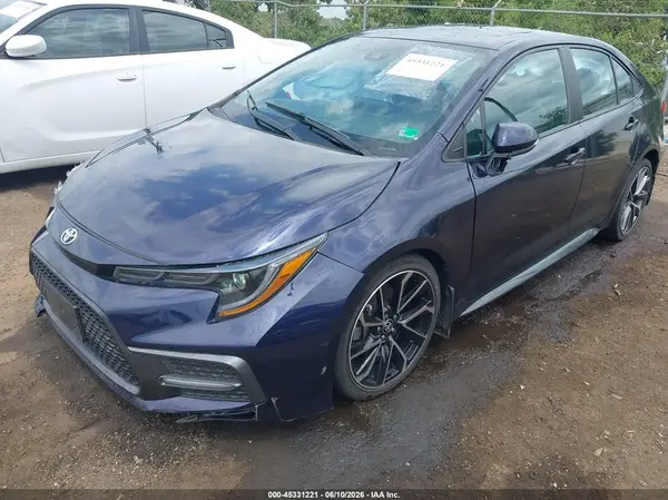5YFP4MCE7NP108565 2022 TOYOTA COROLLA - Image 2