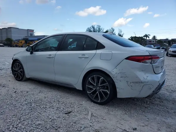 5YFP4MCE7NP116102 2022 TOYOTA COROLLA - Image 2