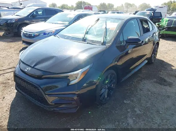 5YFP4MCE7RP168819 2024 TOYOTA COROLLA - Image 2